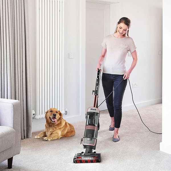 Shark Stratos Pet Pro Anti Hair Wrap Plus Anti-Odour Upright Vacuum [NZ860UKT]